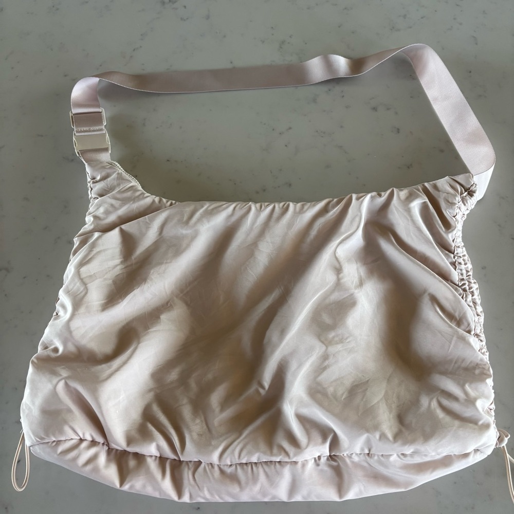 Wilo Cream Side Cinch Bag - Picture 9 of 14